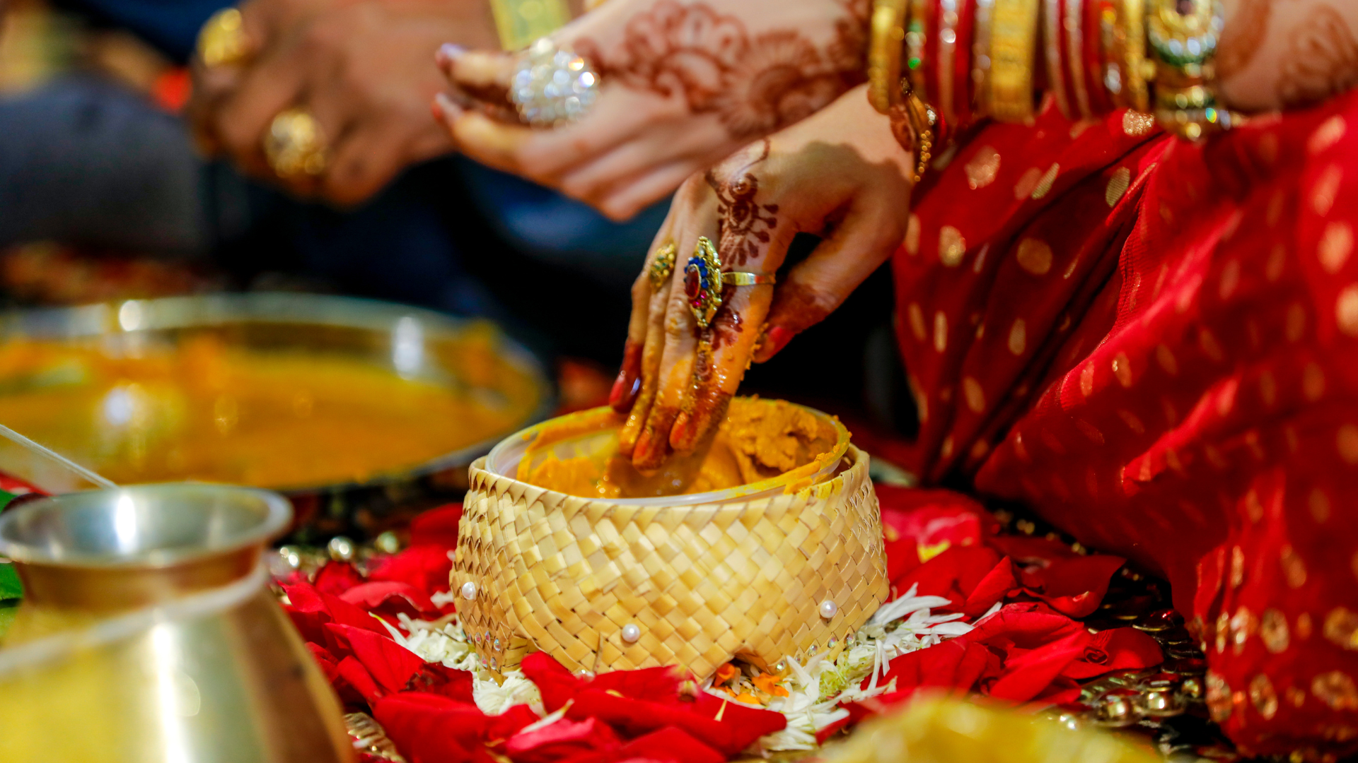 wedding tradition Indian wedding tradition wedding malaysia wedding couple hindu wedding